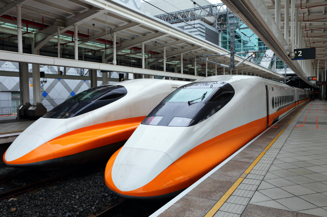 Train antennas